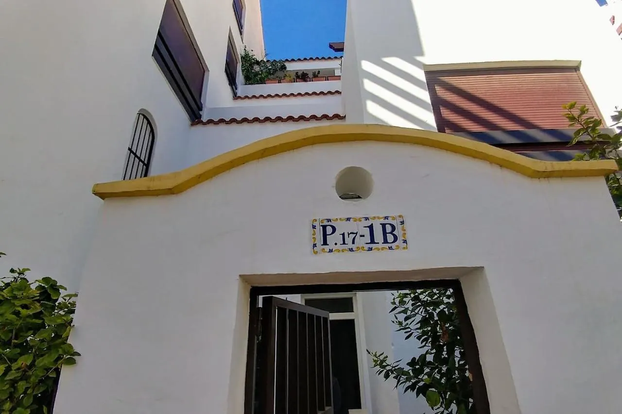 La Buena Vida Duplex: Stylish Retreat with Pool Access Near Puerto Banus Apartment Marbella